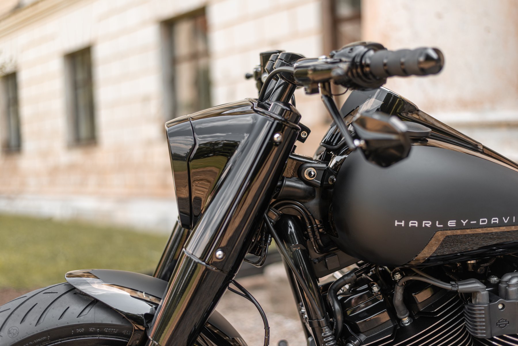 avenger handlebar price