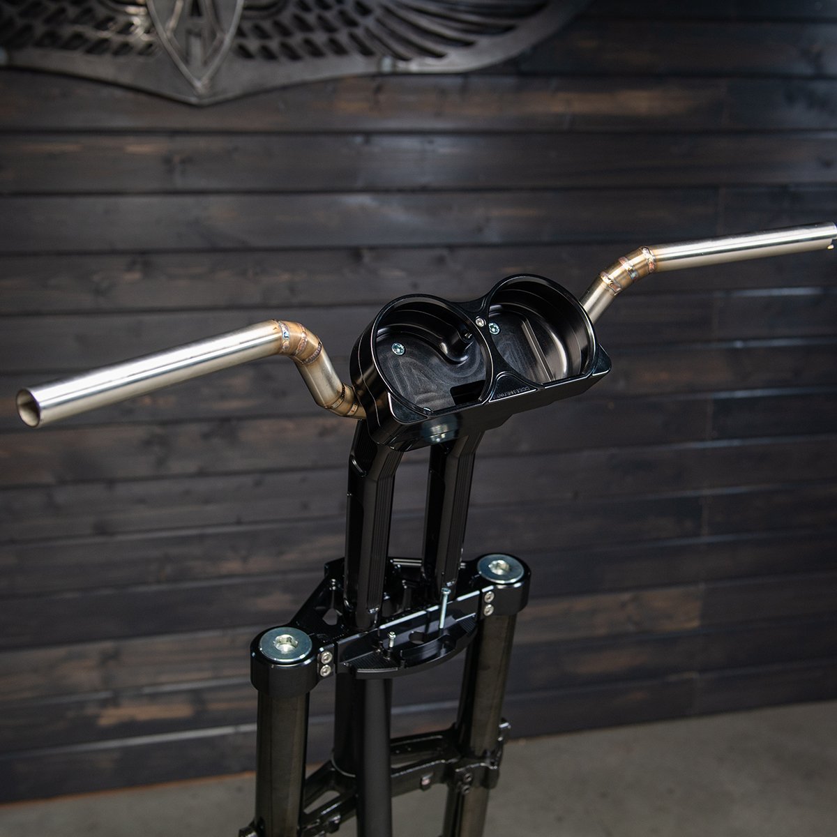 Arlen Ness 10 Inch Method Bagger Kickback Risers In Black For Harley