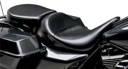 Le Pera Pillion Pad Aviator Wide Smooth Rear in Black For 2008-2025 Touring Models (excl. 23-25 VVT Models) (LK-017PDX)