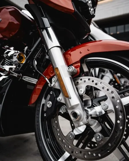 Custom Dynamics Mount Tube 1.25 Inch in Chrome Finish (PB-125-C)