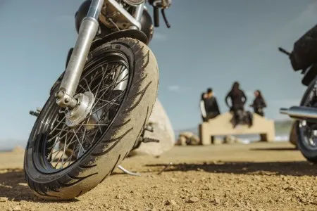 Michelin Commander III CRSR 170/80B15 77H (307669)