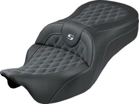 Saddlemen King Lattice Stitched Roadsofa Seat With Silver Stitching For Harley Davidson 2008-2025 FLHR, FLHT, FLHX & FLTR Touring Models (Does Not Fit 2023-2025 CVO Models) (808-07B-182S05)